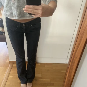 Lågmidjade jeans - Mina favvo jeans från miss 60!!!🖤 så unika och coola