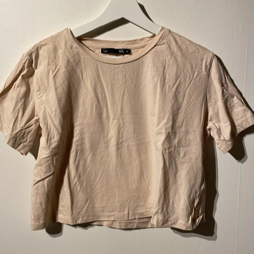 Oversize tshirt från lager 157. Aldrig använd och där med nyskick . T-shirts.