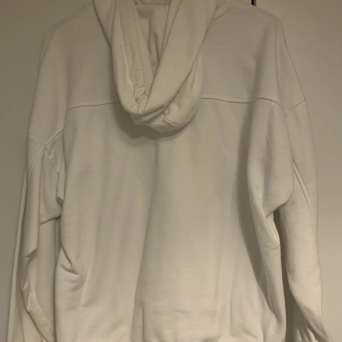 Levi’s hoddie  - 90