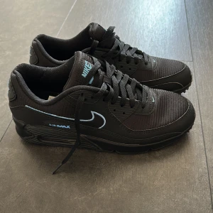 Nike Airmax 90 - Storlek 43, helt nya! Säljer dom pågrund utav fel storlek