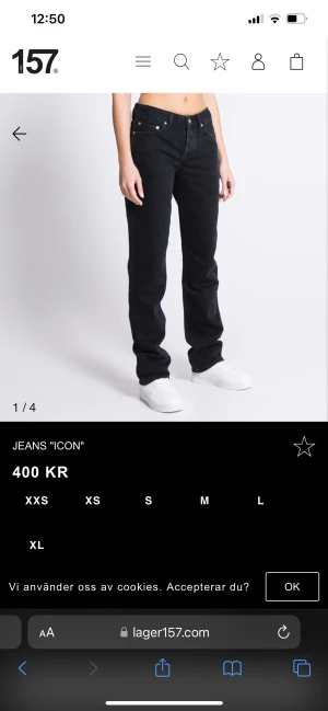 Icon jeans - Svarta jeans från lager 157 i modellen icon. Riktigt snygga, säljs då de är för stora för mig. Köparen står för frakten💕jag är 174cm lång.