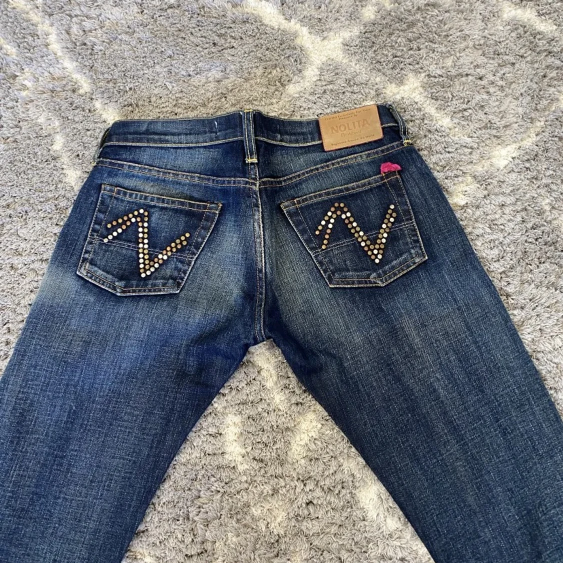 Lågmidjade jeans köpta från Italien 💕  - 90