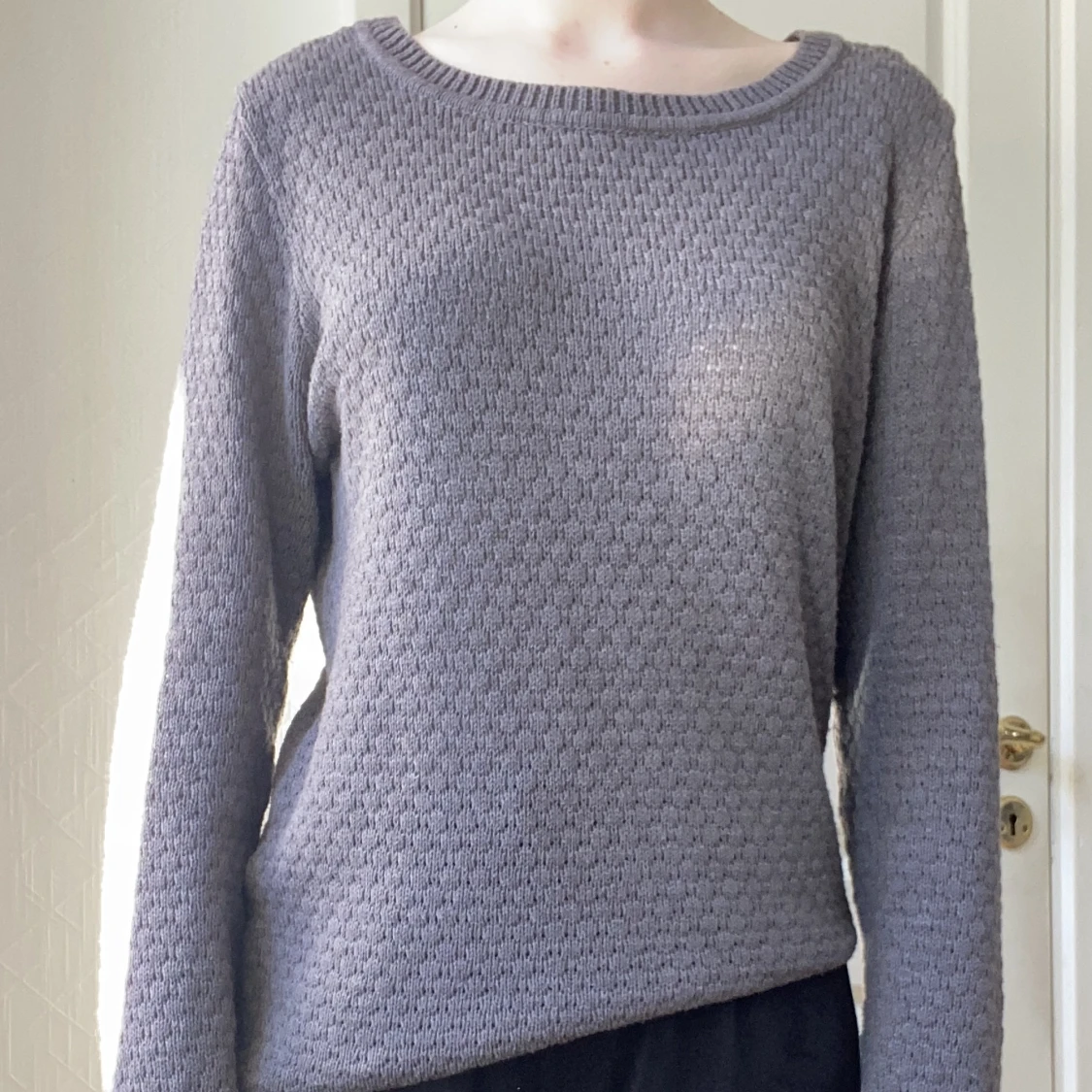 Grå stickad tröja