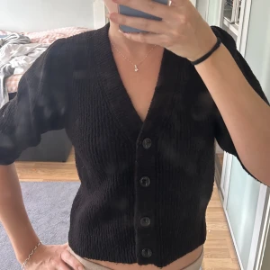 Stickad topp - Stickad topp från monki