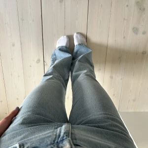 Jeans från Gina Triot, Low boot  - Helt oanvända då jag köpte ett par som passade bättre tätt inpå så dessa blev aldrig använda. 