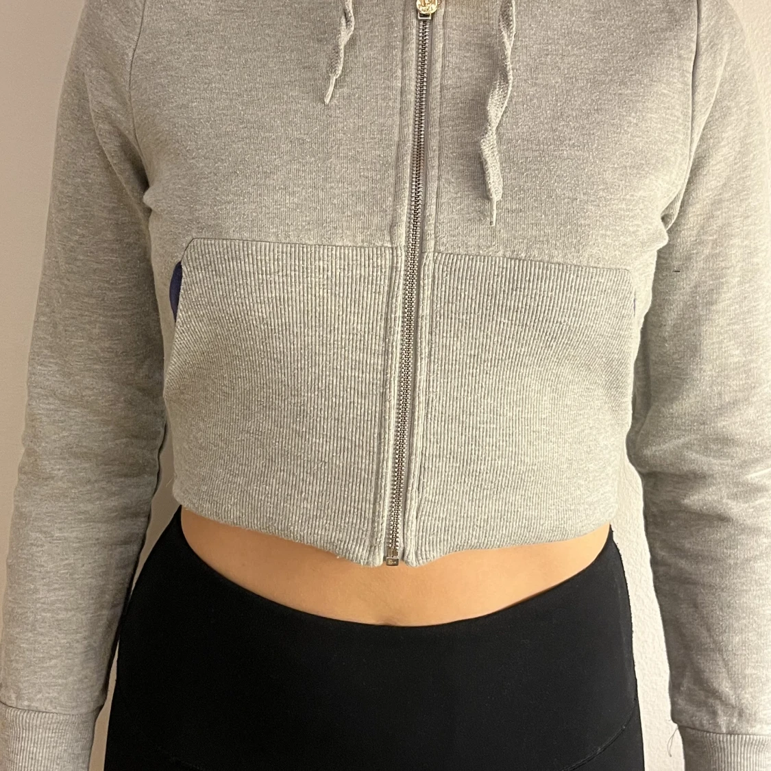 Crop Hoddie  - 90