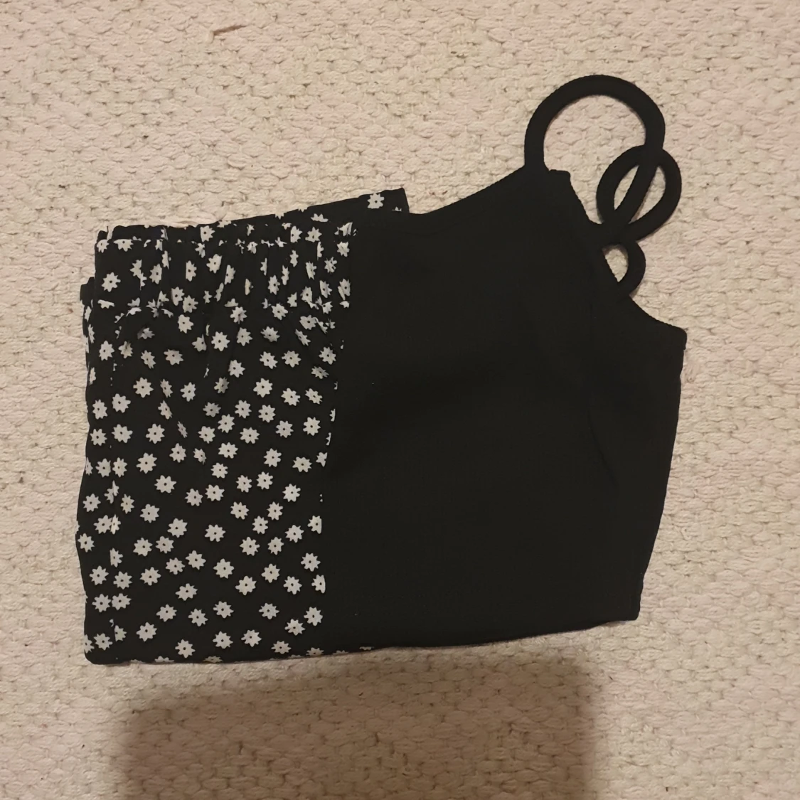 Barnkjol samt linne  - 91