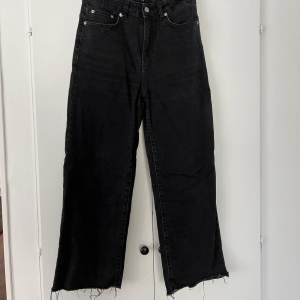 Jeans från lager 157 i storlek M. Säljer för 95kr