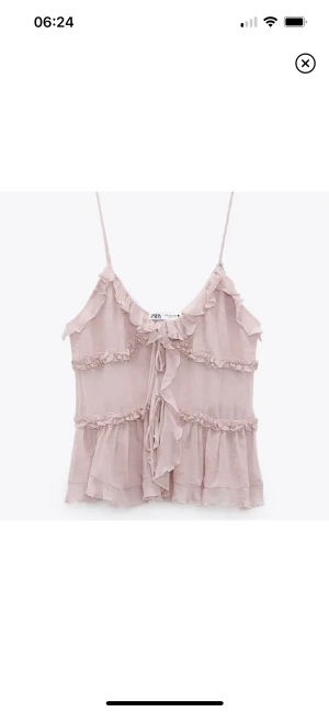 Zara topp - Säljer denna virala toppen från zara i storlek S då den inte kommer till använding. Använd 1 gång.