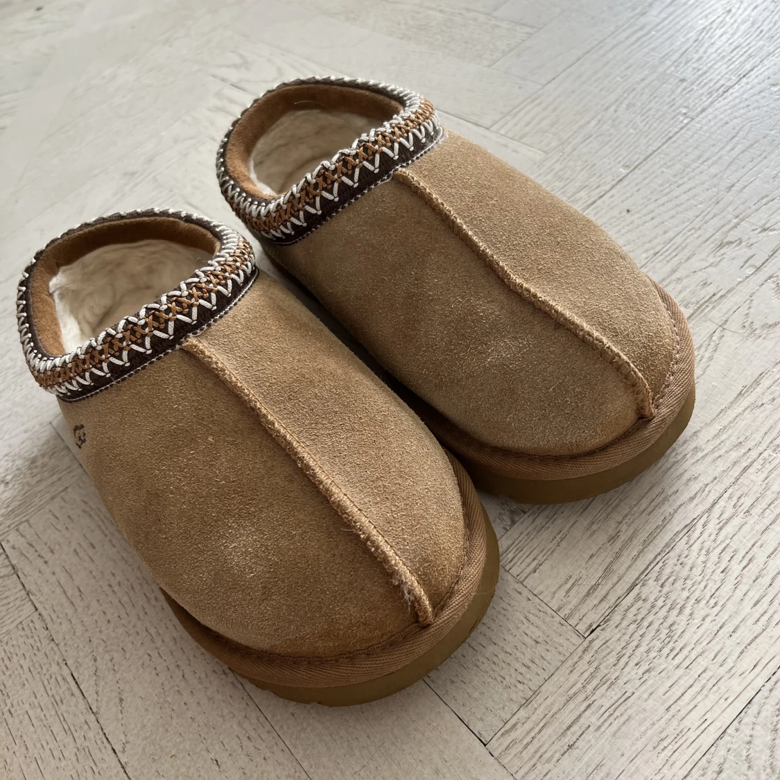Ugg Tasman