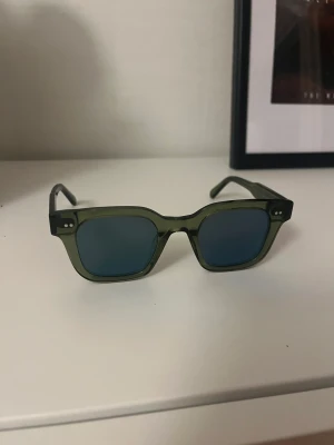 Chimi solglöasögon  - Jag säljer mina chimi glasögon. Oanvända, som nya. Köpt direkt, snabb affär köp för 600 kr annars budgivning 