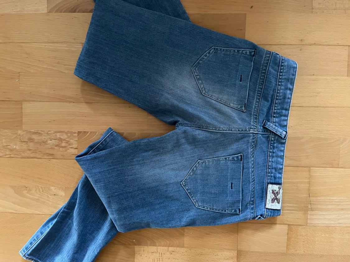 Low waisted jeans  - 90