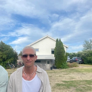 CHIMI EYEWEAR - CHIMI ECRU 05 Sparsamt använda och välomtagna. Modellen är sällsynt och går ej få tag på idag. 
