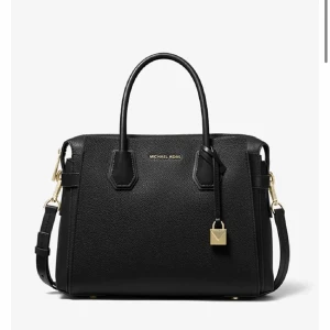Michael kors väska  - Använd i en timme Nypris 3200