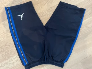 2 shorts Jordan och Calvin Klein strl 158 - Båda i strl 158 och i fint skick