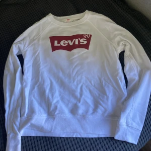 Levis tröja - Levis tröja strl xs