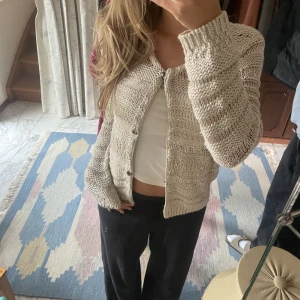 Kofta  - En super söt kofta från Esprit som håller värmen!💗