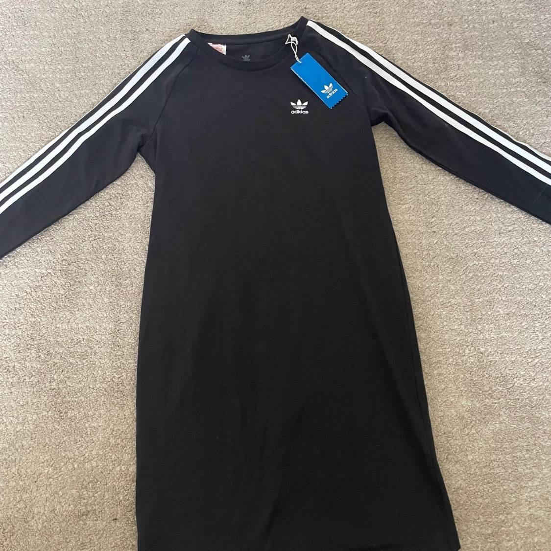 Adidas klänning - 91