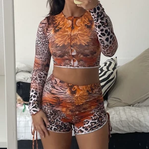 Co ord print set - Set med mönster Tiger Mist 