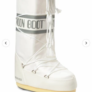 moon boots - säljer för att dom inte kommer til användning längre❤️