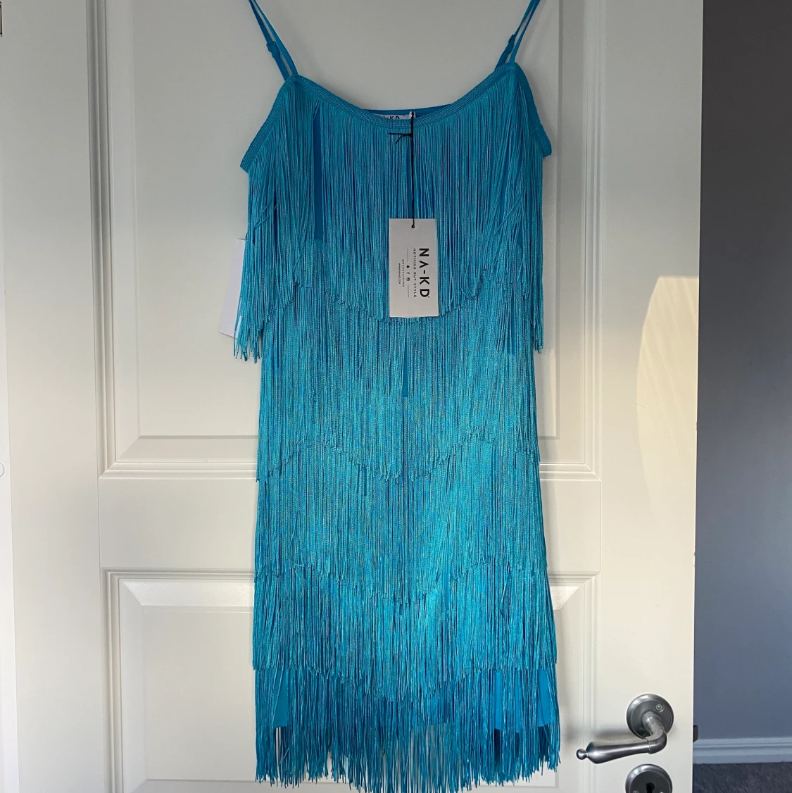 Klänning med fransdetalj från NAKD - 91