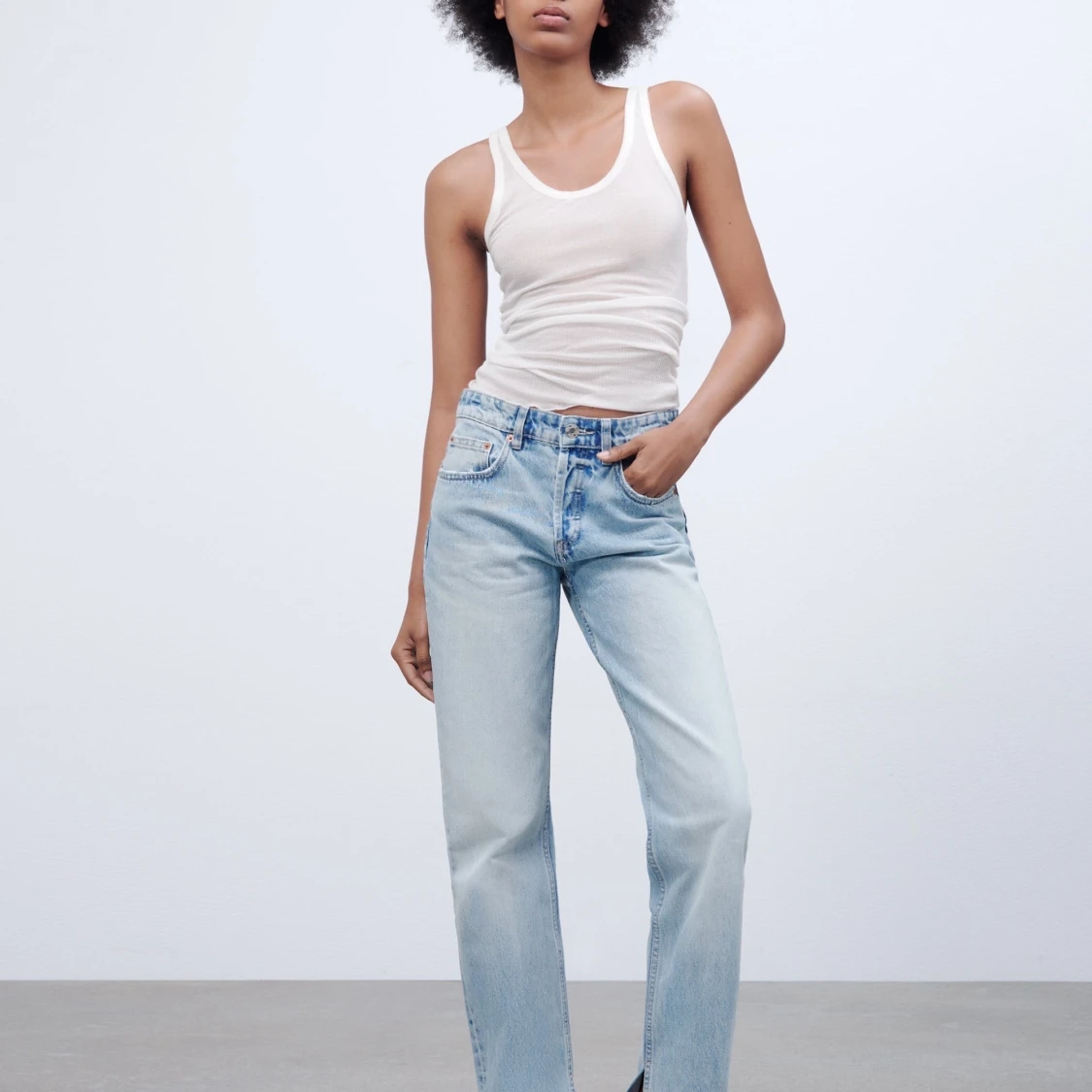 Mid Rise jeans zara