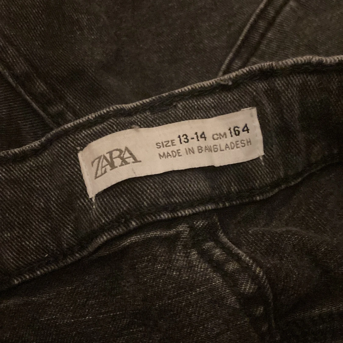 Svarta jeans från Zara - 90