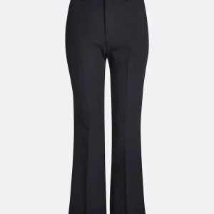 Kostymbyxa - JÄTTE FINA svarta kostymbyxor i bra skick. Lätt utsvängda ben🤍