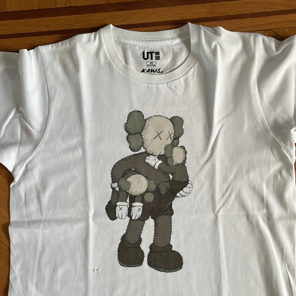 Uniqlo x KAWS T shirt