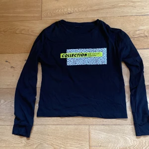 Tröja  - Tunn tröja från Gina tricot. Strl. Xs