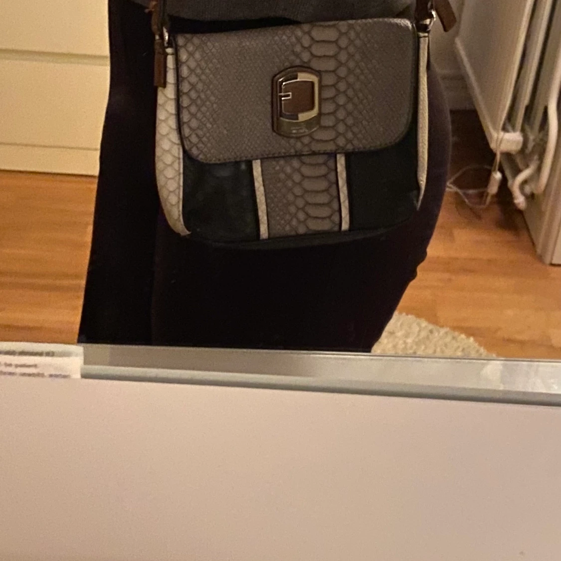 Axelremsväska  - 90