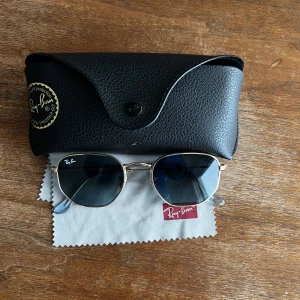 Rayban hexagonal guld - Använda max 2 gånger