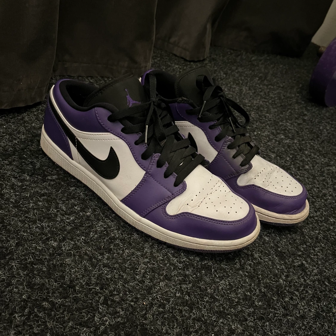Jordan 1 Low Court Purple White - 90