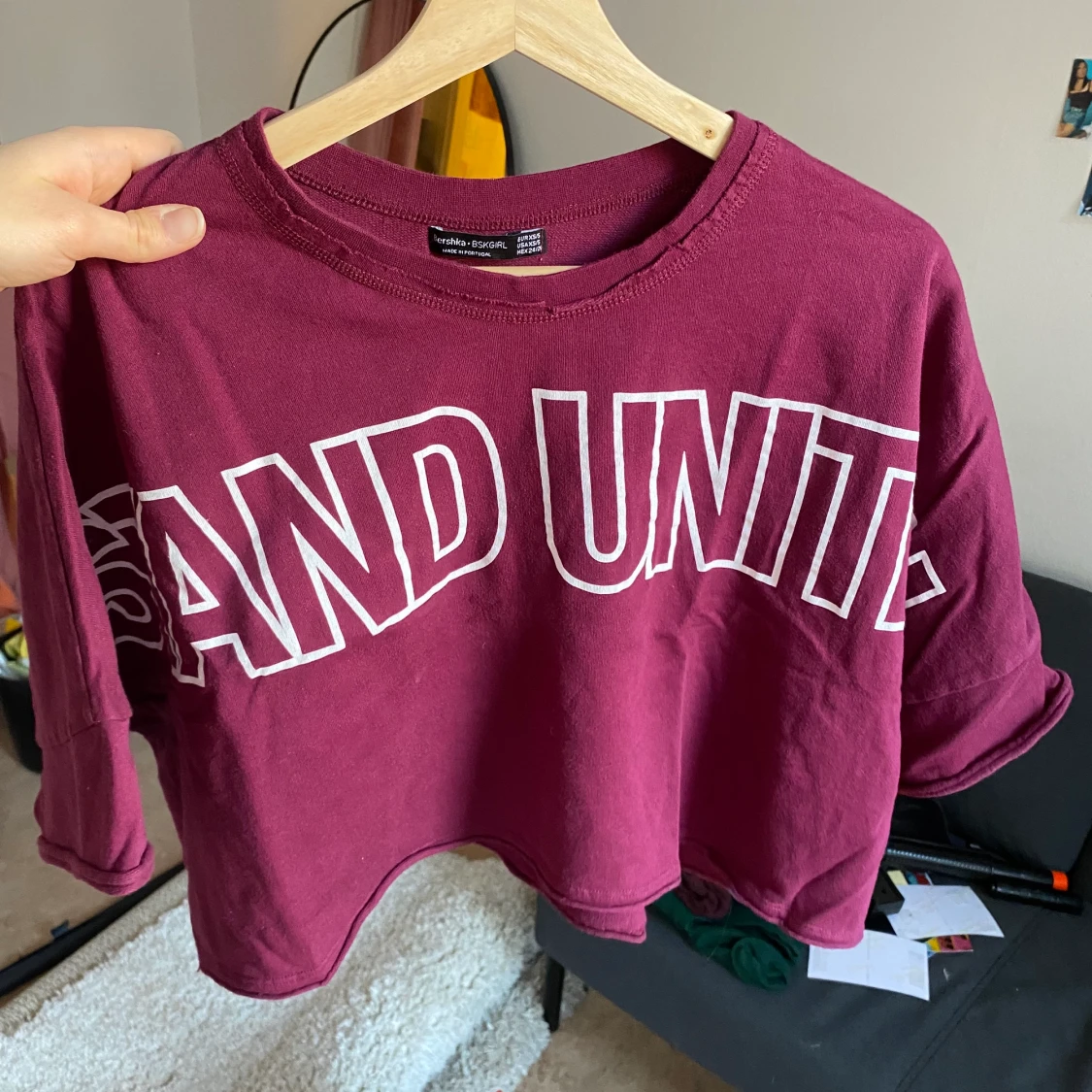 Crop top ‘stand united’ - 90