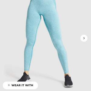 Säljer mina träningsbyxor från gymshark i modellen flex high waisted leggings i storlek S. Helt slutsålda💙