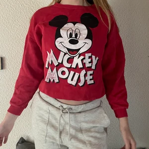 Röd mickey mouse från Zara - Stl Xs/Xxs 40+ frakt
