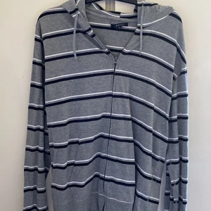 zip up hoodie  - grå randig zip up hoodie 