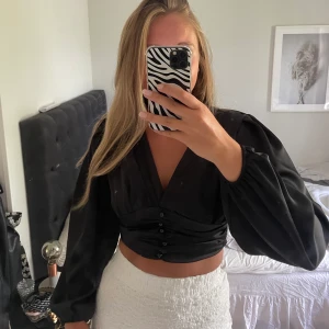 Blus - Svart blus i storlek 36/S🥰