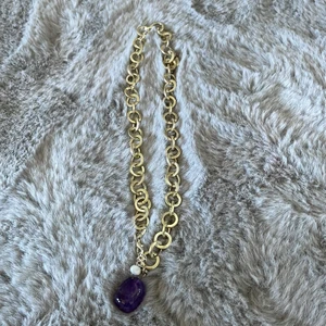 Halsband - 43 cm lång. Gammal= 2 år  Är i topp skick ingen repa eller något. Om ni är intresserade kommentera 😊