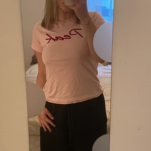 Topp - Skitsnygg peak performance tshirt❤️❤️  inga fläckar!