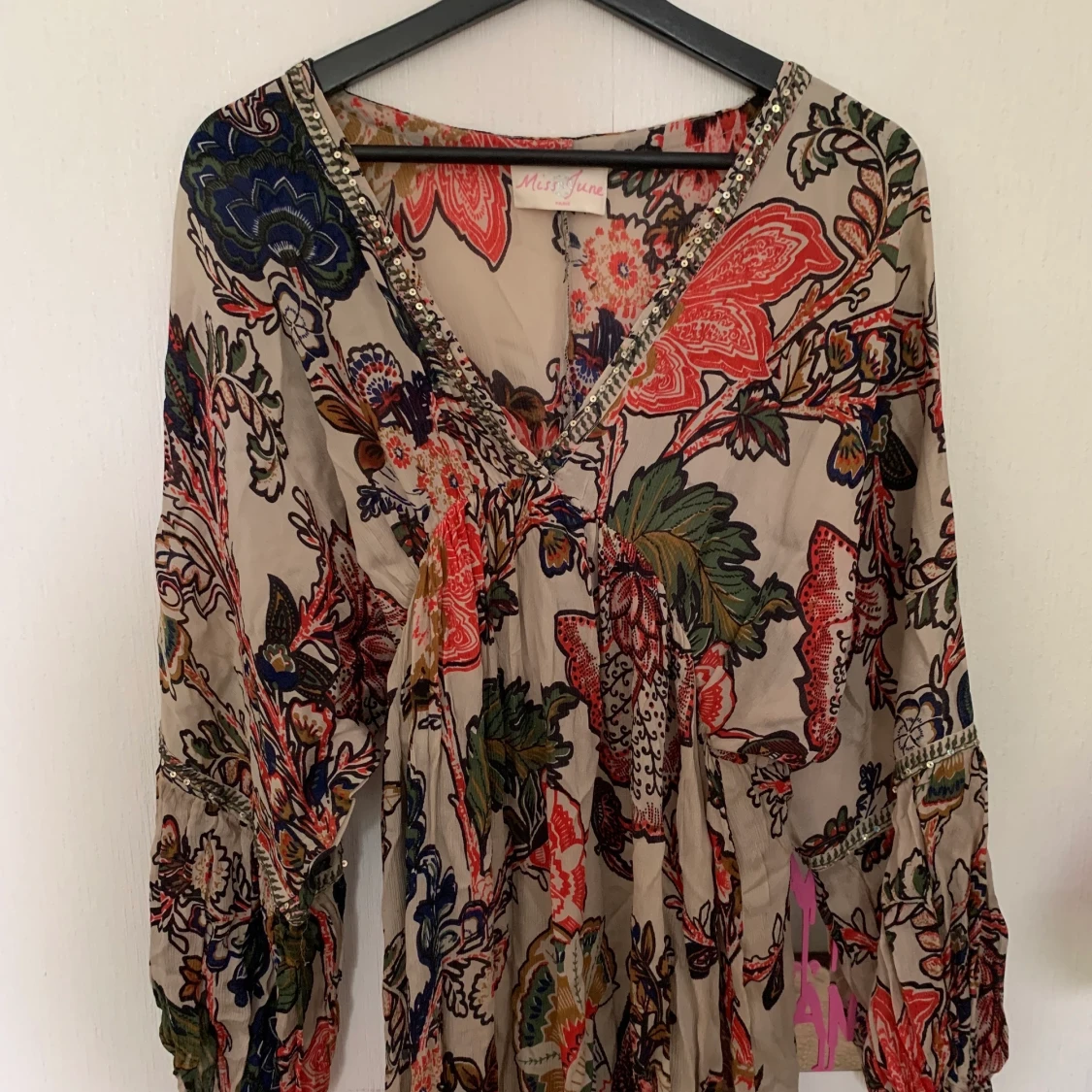 Mönstrad strandklänning 