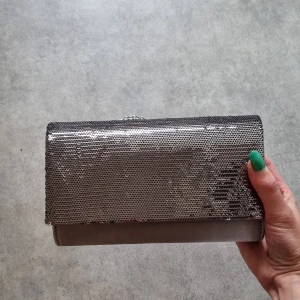 Silver bag - Silver hand bag