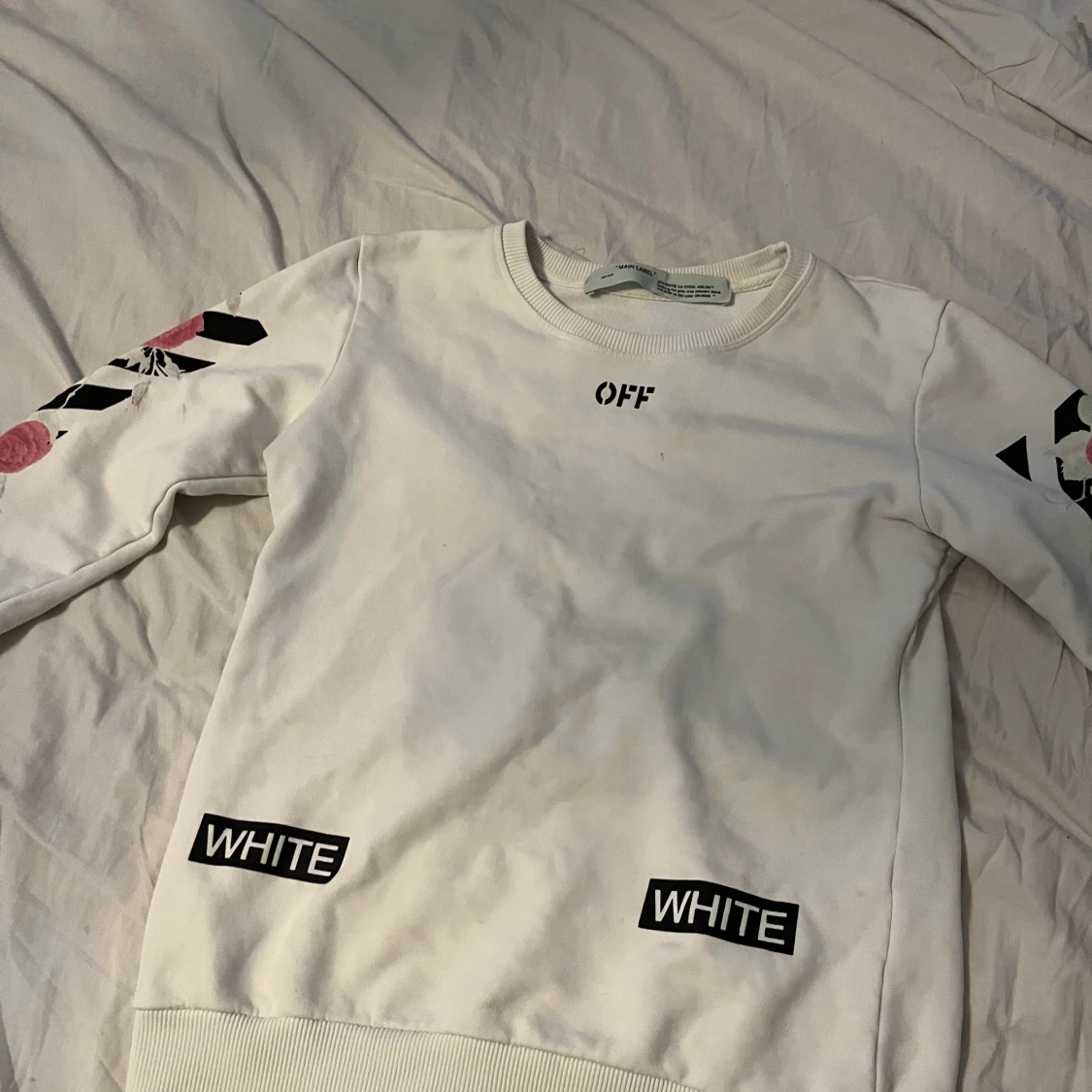Off white sweatshirt storlek L