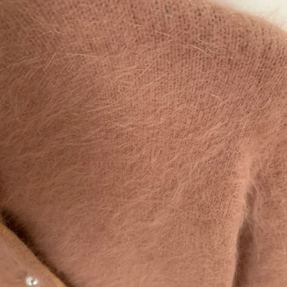 Tjock stickad kofta med pärldetaljer i stl S - 91