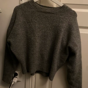 stickad tröja zara - grå stickad tröja från zara💞