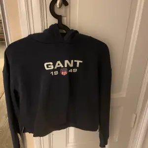 Gant hoodie aldrig använd, mörkblå