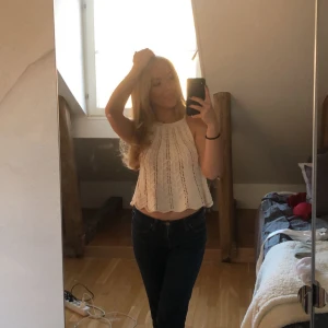 Fin topp - Jätte söt topp/linne ifrån zara, säljs pågrund av att den knappt används