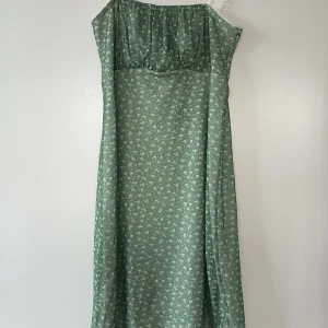 Mini dress  - Mini klänning, nyskick! Superfin 🫶🏼köpt från ASOS och märket är Daisy Street