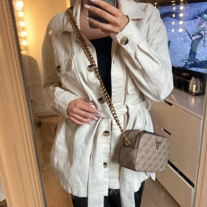 Kappa - Superfin jeans jacka/ kappa till våren från bikbok💞i nyskick