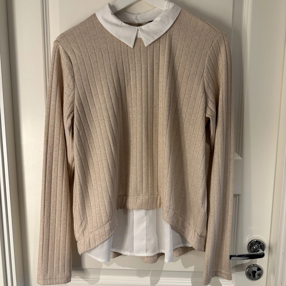 Beige tröja